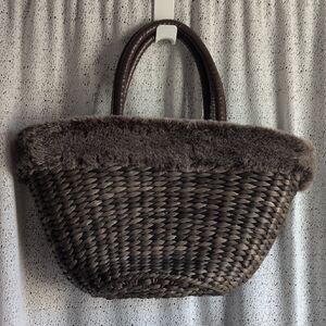Chic Dark Brown Woven Tote with Faux Fur Trim